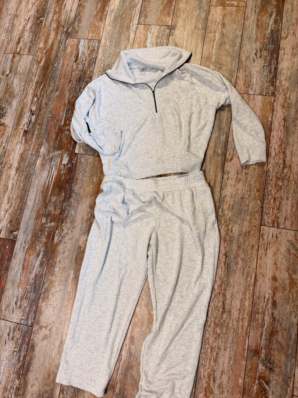 Danskin Light Gray Activewear Two-Piece jogger set women’s  - XL